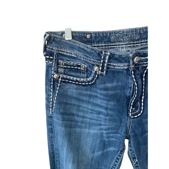 Miss Me Jeans Women’s Size 29 Boyfriend Capri Distressed Blue Denim Thick Stitch - Picture 4 of 8